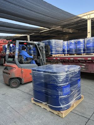 Pour les peintures époxy et les revêtements industriels, agent de durcissement sans solvant polyamide durcitrice 2050